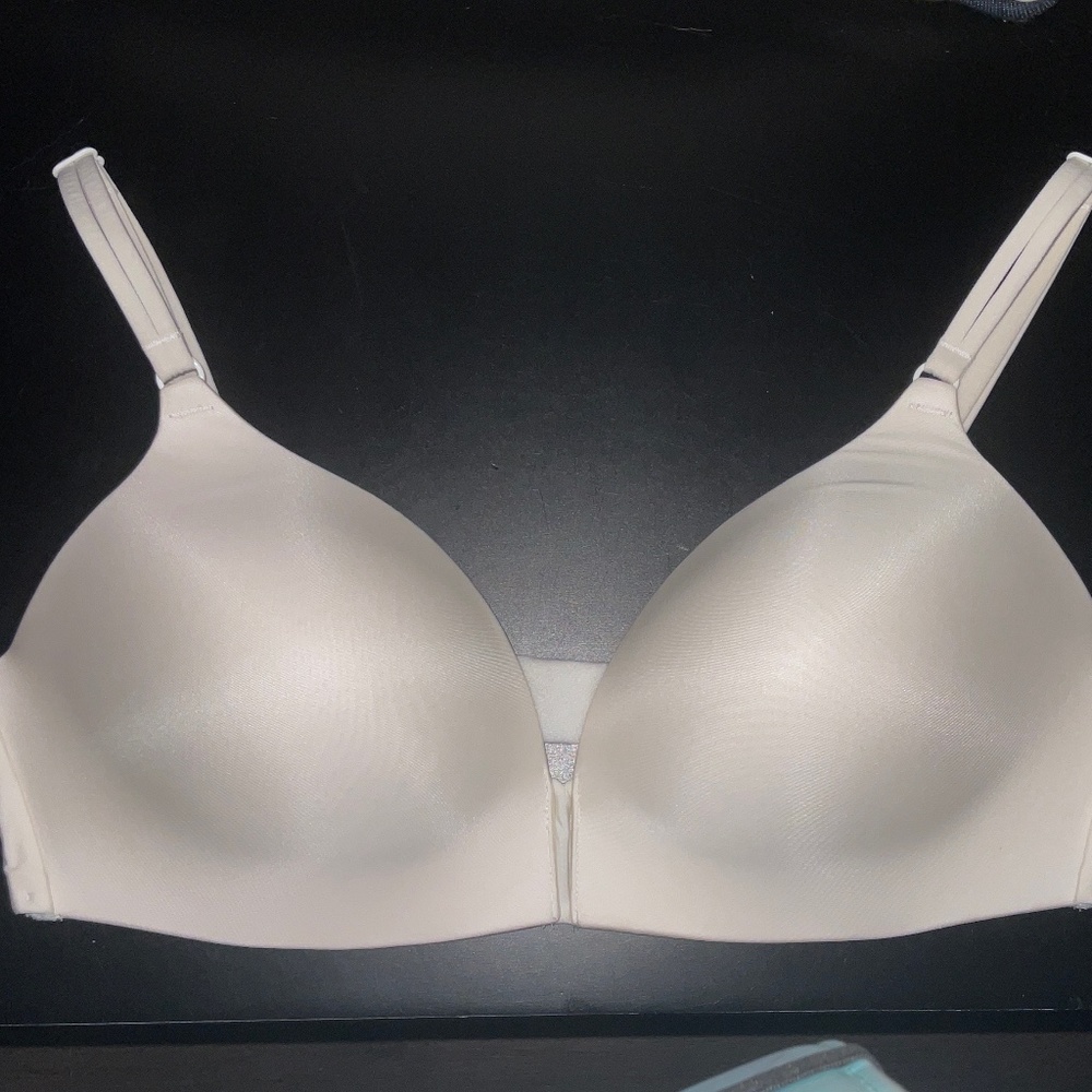 Victorias Secret no wire bra 36C